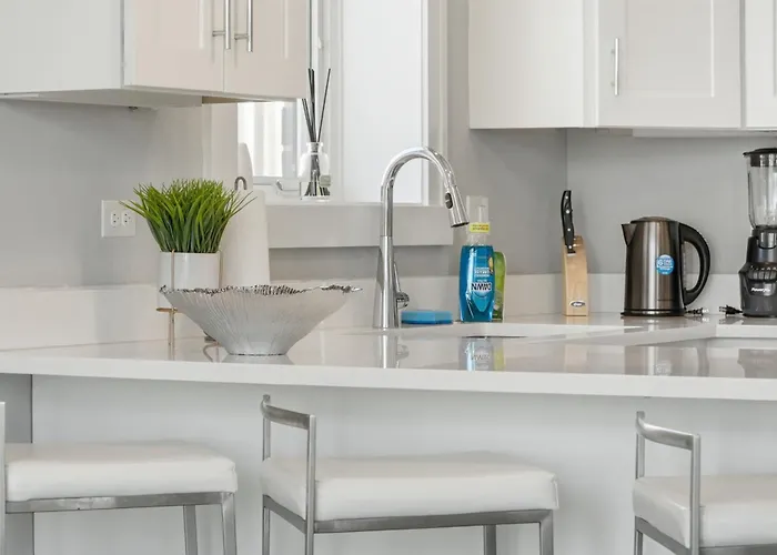 Elegant Oasis 2 Bed 2 Bath Near Downtown And United Center Апартаменты Чикаго